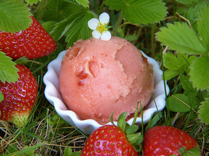 Strawberry Ice Cream